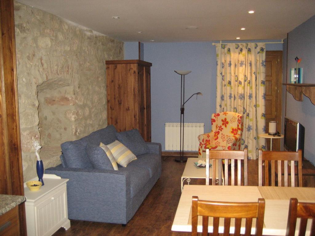 Apartamentos La Demanda Ezcaray Pokoj fotografie